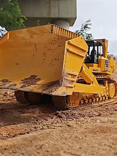 JDM-575 1/14 RC Hydraulic Bulldozer. Built to push harder and perform like the real thing. 💪🔥 #rchobby #rcconstruction #rcbulldozer