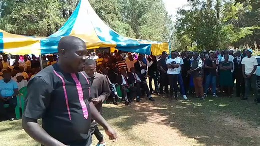 Hon. Osanga celebrates the life and the memory of the late Wycliff Watitwa of Mukhweya, Kholera ward Today in Webaya village, Hon. Osanga together with other mourners celebrated a life well lived of the late Wycliff Watitwa. The late Wycliff who was the hope for his family, was mourned by the community as a hardworking man who in his days of life strived to make ends meet, proving responsibility , provision and living a virtious nolife Hon. Osanga condoled with the bereaved family and the commun