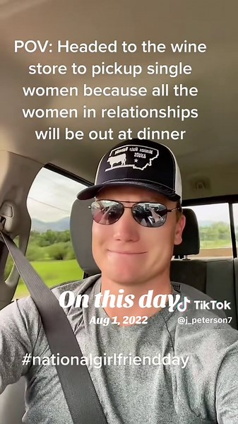 Single Women Night Out: Wine Store Adventures