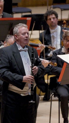 Mark van de Wiel performs Debussy’s sensuous Rhapsody for Clarinet and Orchestra 🎶😍 #debussy