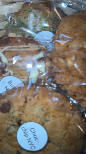 Indulge in Homemade NYC Cookies Delivered to You