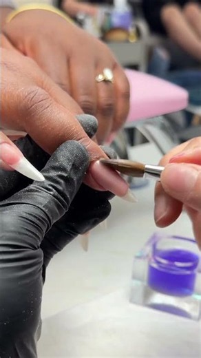 How to apply acrylic nail - Thanh Thao