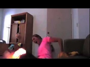 GIRL TWERKING ON FIRE