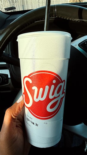 B R I T T Null on Instagram: "🥨 + 🫕 + 🥤= 9/10 Have you been? What did you order?"