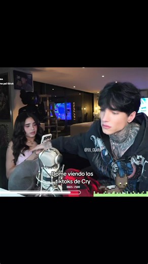 Dome viendo los tiktoks de Cry #xcry #domelipa #cryenextensible5 #paratiiiiiiiiiiiiiiiiiiiiiiiiiiiiiii #cry