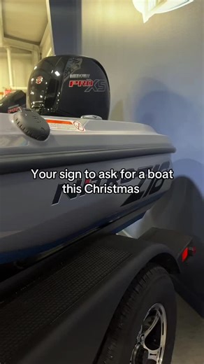 The 2026 NITRO® Z18 PRO isn’t just another bass boat… it’s a tournament weapon. America’s best-selling fiberglass bass boat gets a major upgrade with the Pro Package, stacking premium tech, next-level fishability, and race-ready performance in one unbeatable rig. 💪 From the NVT™ hull for a smoother, drier ride to the RAPID PLANING SYSTEM™ for quicker holeshots, this boat is built to get you there first. 34 sq. ft. of casting deck, massive rod storage, Z-CORE™ seating, and a 30-gal GUARDIAN™ liv