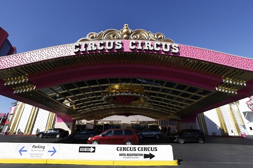 What would happen to Circus Circus if Ruffin decides to sell it?