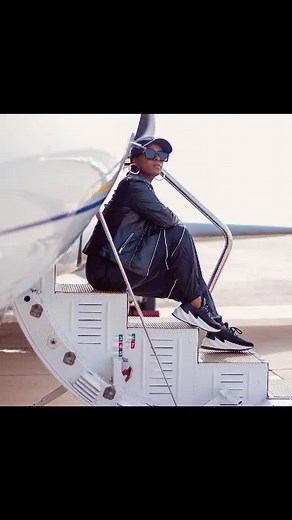 Fashion Showcase: Versatile Outfits Across Different Settings