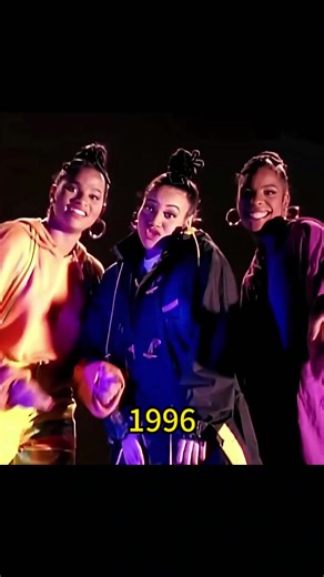 🔥 Let’s get it poppin’… Shoop! 🎶✨ #SaltNPepa #Shoop #90sHipHop #ThrowbackVibes #GirlPowerAnthem