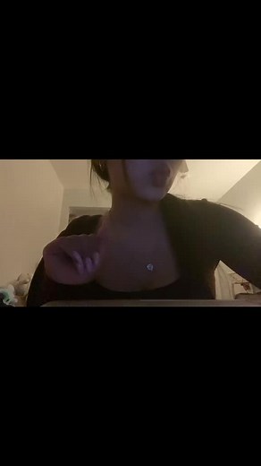 Short ASMR teeth scratching (Ignore the background noise) #asmrsounds #teethtapping #viralllllll #asmrvideo