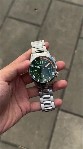 Class, but Make It a Diver.🌊💪200M WR • Sapphire • Super Luminous • Automatic Dive Watch