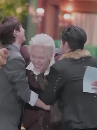 Chung Đội Đến Cuối Luôn: Nhận Xét Về Tez và Cong B