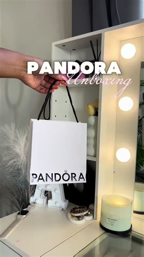 I love a Pandora bracelet 🫢 did you get anything from the sale??? @Pandora #pandora #pandorajewelry #unboxingvideo #unboxingasmr #fyp