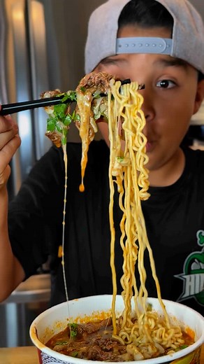 Enrrique Alejandro on Instagram: "Birria Ramen Full Recipe Below🍜🔥 Meat Ingredients: 5 lbs beef shank 2 lbs beef ribs @oleicousa oleigo gourmet provencal style safflower oil 1/2 onion 1 garlic head halved 3 bayleaves Cover pot with water Fork Instructions: Cut chuck roast and ribs in big chunks then sear on both sides with infused safflower oil on high heat for 3-4 minutes on each side then add to a pot and add onion, garlic, bayleaves, fork and cover with water. Cook on medium high heat for 1