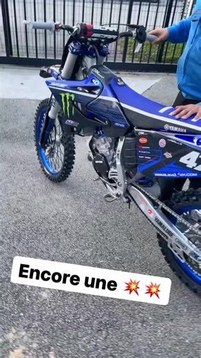 Yamaha Dirt Bike Close-Up: Performance and Features