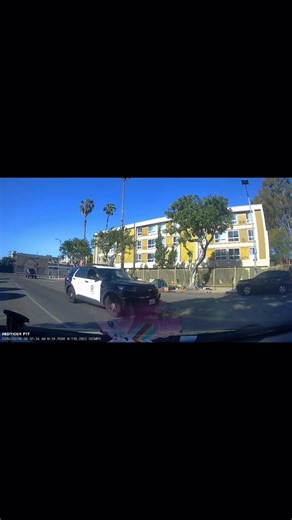Part 2 My dash camera footage of the police just driving past me waving hi 🤯🤯🤯🤯🤯 what a total fail trying to get the cop to listen to me ! #fyp #LA #LAPD #westlake #macarthurpark