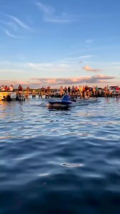 Up close and personal with our favorite Blown Alcohol Hydro Sound on, hear her ROAR! #NIDBA #thunderonthechain #blarneyisland #dragboat #hydro #blownalchohol #dragboatracing #reelsinstagram #reels #boat #summer #sunset #chainolakes | Drag Boat Racing USA