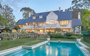 Two Luxury Perth Rentals Asking $3,000 Per Week