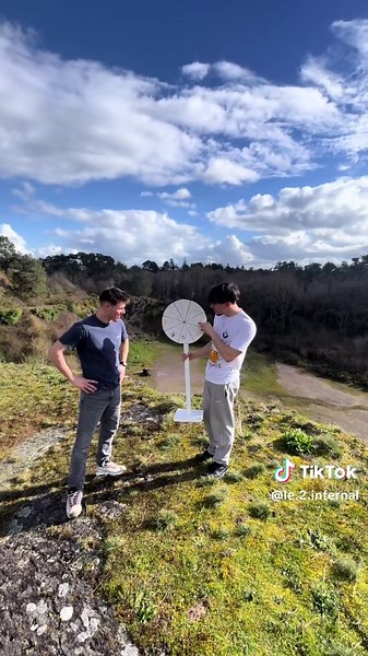Aujourd’hui, on lance un concept la roulette infernale! Liker un maximum pour voir les prochaines épisodes!