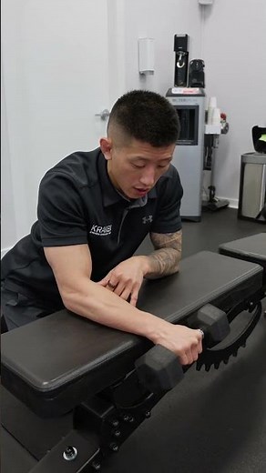 Dumbbell Wrist Extension Curl