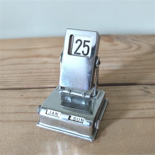 1930s Vintage Chrome Perpetual Desk Calendar Desk - Etsy