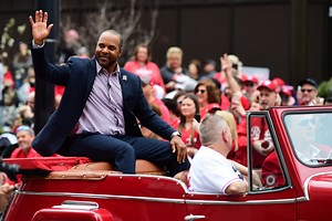 Hall Of Famer Barry Larkin Joins Push To Bring MLB To Orlando