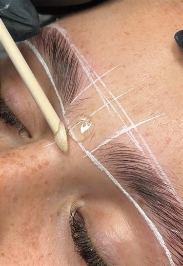 Understanding Waxing Options: Hard Wax vs Soft Wax