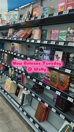 My Walmart is pretty lacking on the new releases but HOW PRETTY ARE THESE BOOKS?! #walmart #walmartbooks #newreleasetuesday #newbooks #booktok