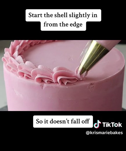 Cake Decorating Tips: Using 1M Piping Tip for Shelled Border