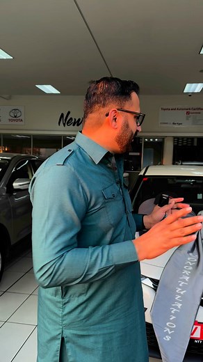 Yasir ny apni dream car ly li 😍 | Waqas Ahmad