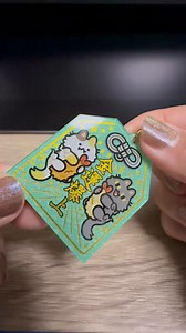 金運が爆上がりしそうな金箔推しアクキーです💴両面デザイン有りのアクキーです✨ニャンフェスに持っていきますー！🐈‍⬛