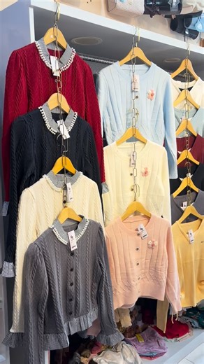 Qualittyshop, Tanjung selor bulungan on Instagram: "Knit import collection #tokobaju #tanjungselor"