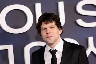 'Now You See Me 3' outpaces 'Running Man' | LinkedIn