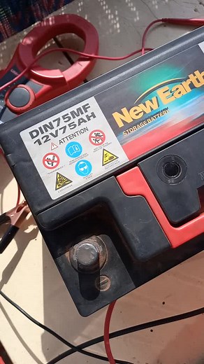 Rechargez votre batterie d'automobile avec le solaire