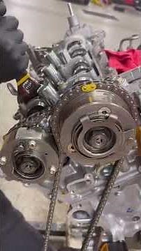 Timing chain installation on a Toyota 2GR-FKS motor.