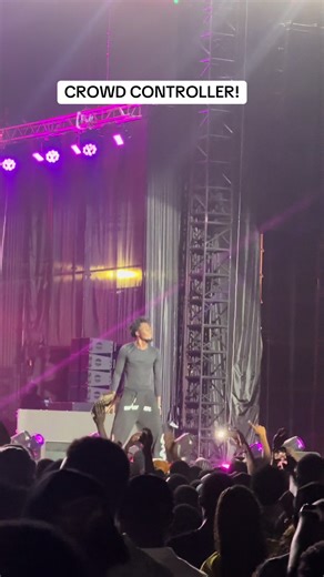 TORCHER EXPERIENCE! CROWD CONTROLLER!