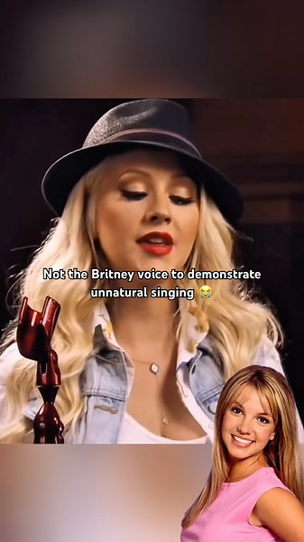 Christina Aguilera impersonating Britney Spears to demonstrate poor technique #xtina #britneyspears
