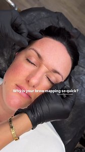 ✨ Brow mapping doesn’t have to be complicated — if you follow a few simple steps, you can get it done faster and cleaner! Here’s my process: 1️⃣ Start with white points — place them first to guide your structure. Use the PHI app to make sure they’re measured correctly and symmetrically. 2️⃣ Use clean thread with pencil — skip pre-inked string; coloring the thread yourself keeps your lines sharper and your mapping tidy. 3️⃣ Always re-check with the PHI app — symmetry is everything. Double-check b