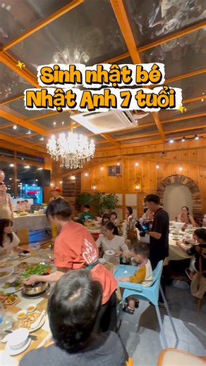 💫 TIỆC SANG KHÔNG TỐN NHIỀU PHÍ 💫 Phòng VIP tại CÀ KÊ là lựa chọn lý tưởng cho sinh nhật, liên hoan, tất niên , họp mặt, kỷ niệm… 🔖 Bố cục bàn tiệc theo sở thích & số lượng khách 🔖 ￼Menu set tiệc đa dạng hơn 20 set – dễ chọn, dễ cân đối chi phí 🔖 Phục vụ phòng xuyên suốt buổi tiệc, riêng tư & chu đáo 🔖 Tặng gói decor VIP background check-in 🔖 Miễn phí karaoke & phí phòng lạnh 💌 Đến là vui – tiệc đã có CÀ KÊ lo trọn gói. Inbox để được tư vấn và đặt phòng VIP nhé 💚 #cakenuongbinhtan #cake