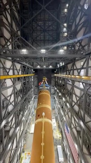 Artemis 2 SLS Core Stage Stacking!