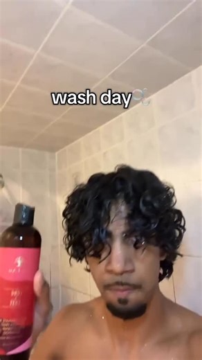 Ryden on Instagram: "my current wash day routine #explorepage✨ #reels #curly #curlyhair"