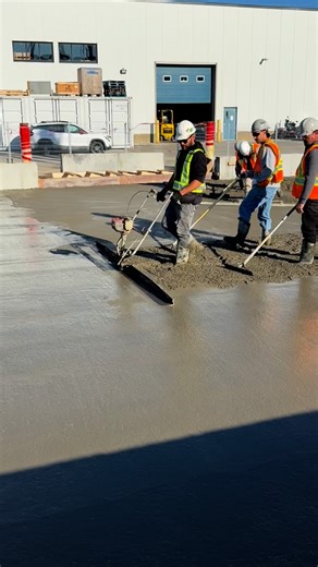 Smooth operator at work👷🏼‍♂️💯 Magic Screed, Trusted by professionals worldwide since 1984. 🌎 International Sales: @geroquip 📞 450-978-0200 ✉️ info@magicscreed.com 🇺🇸 USA Sales: @allen.engineering 📞 870-236-7751 #MyMagicScreed #MagicScreed #1InScreedingConcrete #Since1984 #PowerScreed #ConcreteWork #ConcreteFinishing #ConcreteTools #ConstructionLife #ContractorLife #Jobsite #BuildingBetter #SatisfyingVideos #ConcreteContractor #ToolsOfTheTrade | Magic Screed