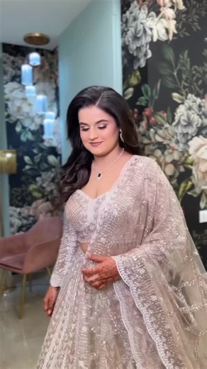 Pooja Sonik Hair & Makeup® | It’s never just about colours or shimmer, it’s about what suits you best. Here’s a little glimpse of me customizing the perfect look for my... | Instagram