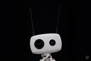 Reachy the robot can now be controlled via VR