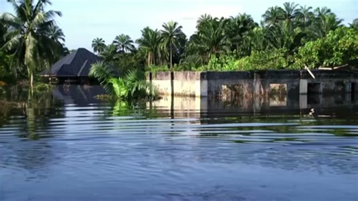Facing climate change, Nigeria's Lagos state takes out flood insurance