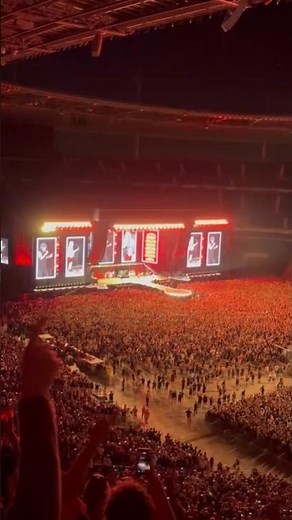 AC/DC prove once more they’re T.N.T. and dynamite live on stage! 🔥🎸 #ACDC #tnt #poweruptour