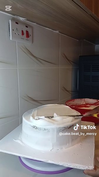 Delicious Marble Cake Recipe with Icing