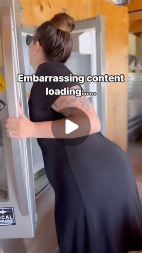 Savannah Dooling on Instagram: "Would this embarrass you if someone saw me??🤣 • FOLLOW ➡️ @savannahscollection3 @savannahscollection for part two • • • • • #curvyblogger #funnycouples #plussizedresses #dress #curvygirl #curvypower #curvygirlsrock #curvyconfidence #curvystyle #curves"