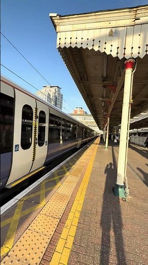 Elizabeth lines from Abbey Wood to Maidenhead departing Slough
