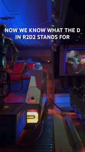 it’s for droid. get yall minds out the gutter 😂💫 #starwars #r2d2 #tokyodisney